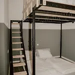 12 Monkeys * برلين